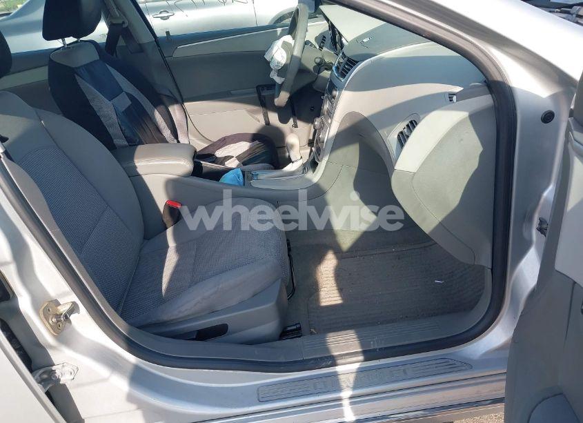 Photo 5 of 2010 Chevrolet Malibu HYBRID (VIN 1G1ZF5EZ7AF112585)