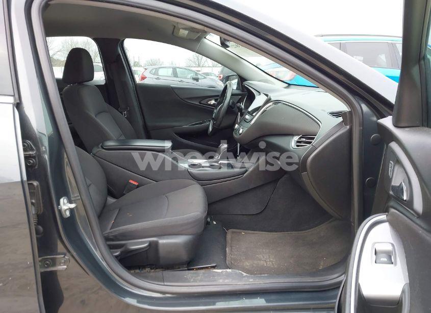 Photo 5 of 2018 Chevrolet Malibu HYBRID (VIN 1G1ZF5SU4JF185356)