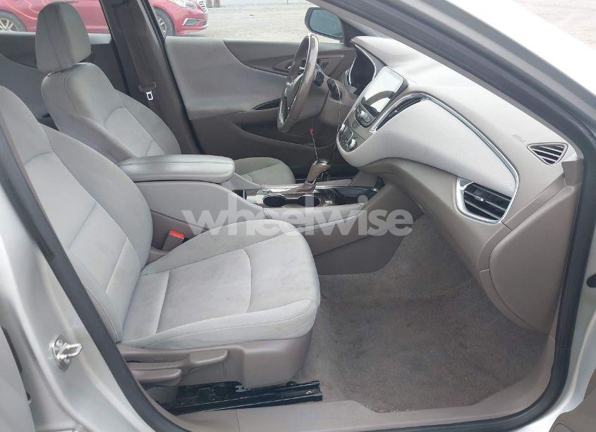 Photo 5 of 2018 Chevrolet Malibu HYBRID (VIN 1G1ZF5SU5JF285806)