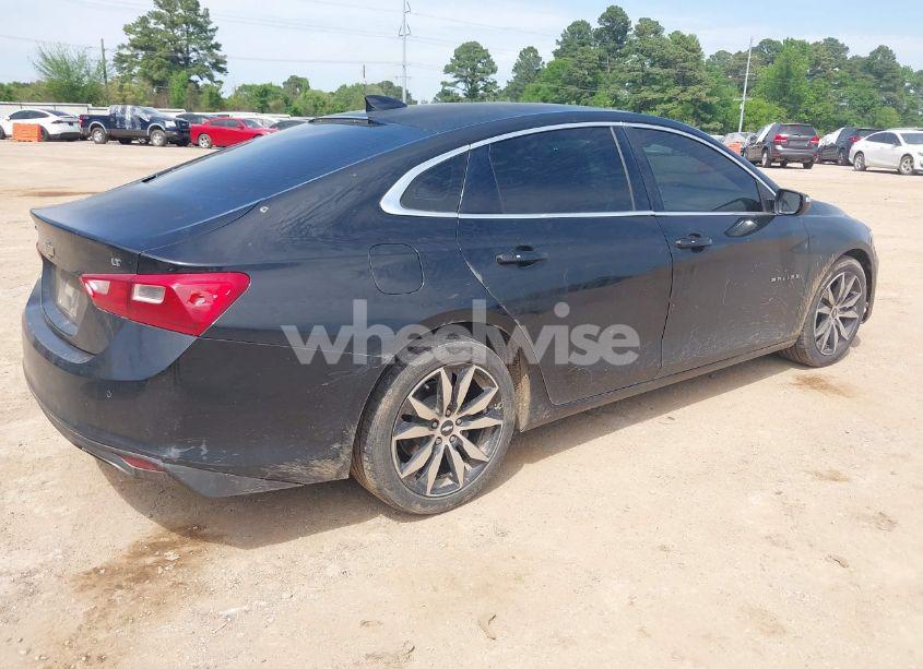 Photo 4 of 2016 Chevrolet Malibu 2LT (VIN 1G1ZF5SX1GF170655)