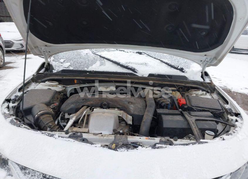 Photo 10 of 2016 Chevrolet Malibu 2LT (VIN 1G1ZF5SX1GF206537)