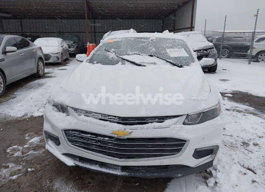 Photo 11 of 2016 Chevrolet Malibu 2LT (VIN 1G1ZF5SX1GF206537)