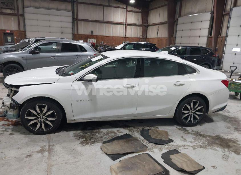 Photo 14 of 2016 Chevrolet Malibu 2LT (VIN 1G1ZF5SX1GF243054)