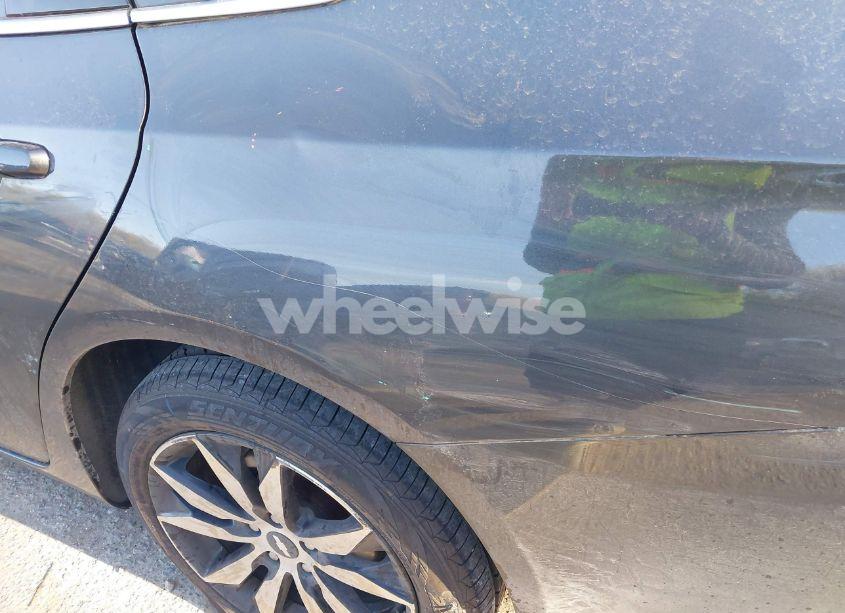 Photo 6 of 2016 Chevrolet Malibu 2LT (VIN 1G1ZF5SX1GF343591)