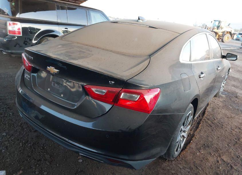 Photo 4 of 2016 Chevrolet Malibu 2LT (VIN 1G1ZF5SX2GF287757)