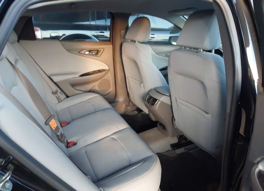 Photo 8 of 2016 Chevrolet Malibu 2LT (VIN 1G1ZF5SX2GF287757)