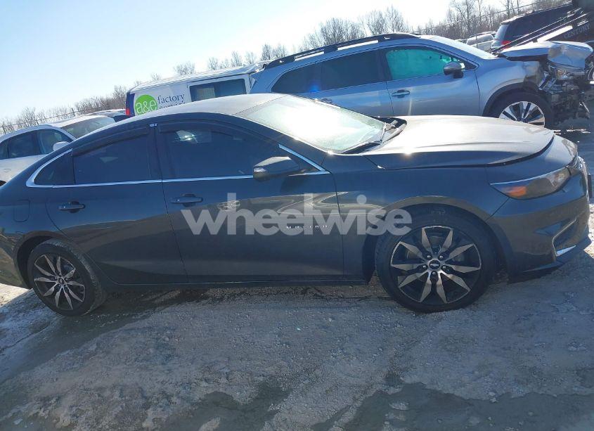 Photo 13 of 2016 Chevrolet Malibu 2LT (VIN 1G1ZF5SX5GF252145)