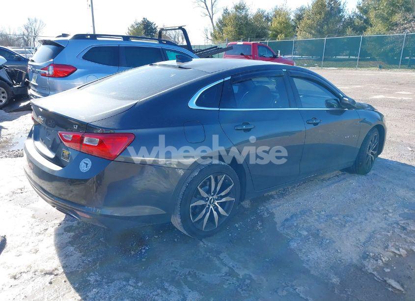 Photo 4 of 2016 Chevrolet Malibu 2LT (VIN 1G1ZF5SX5GF252145)