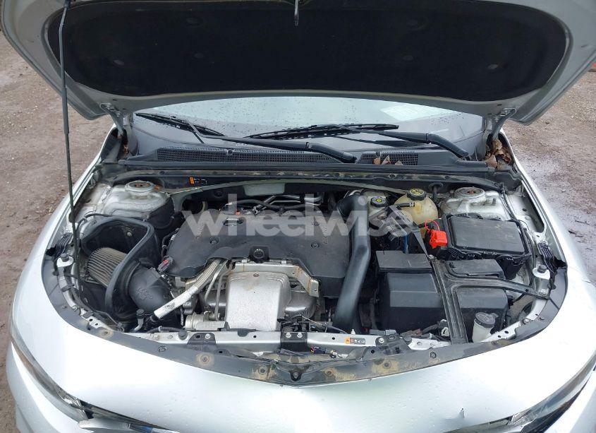 Photo 10 of 2016 Chevrolet Malibu 2LT (VIN 1G1ZF5SX6GF342324)