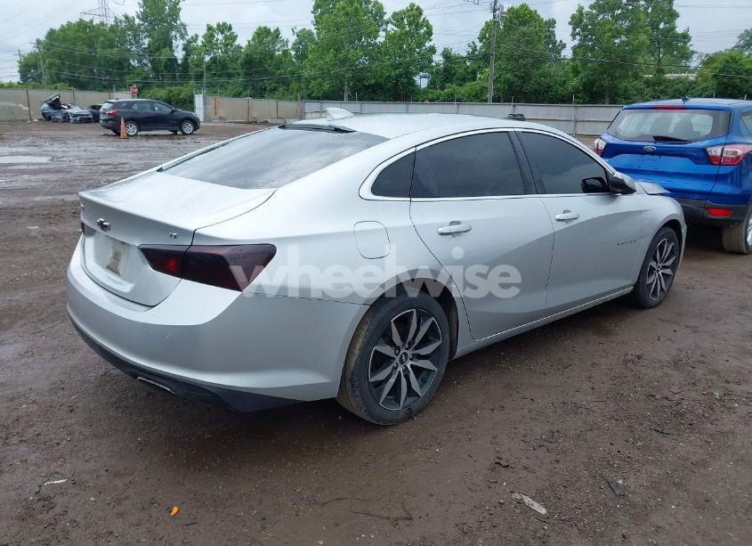 Photo 4 of 2016 Chevrolet Malibu 2LT (VIN 1G1ZF5SX6GF342324)