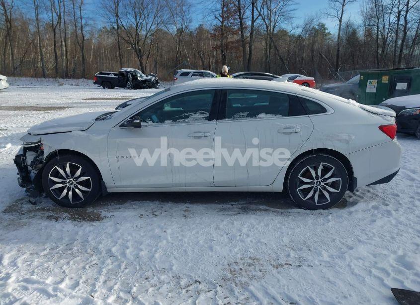 Photo 14 of 2016 Chevrolet Malibu 2LT (VIN 1G1ZF5SX6GF343926)