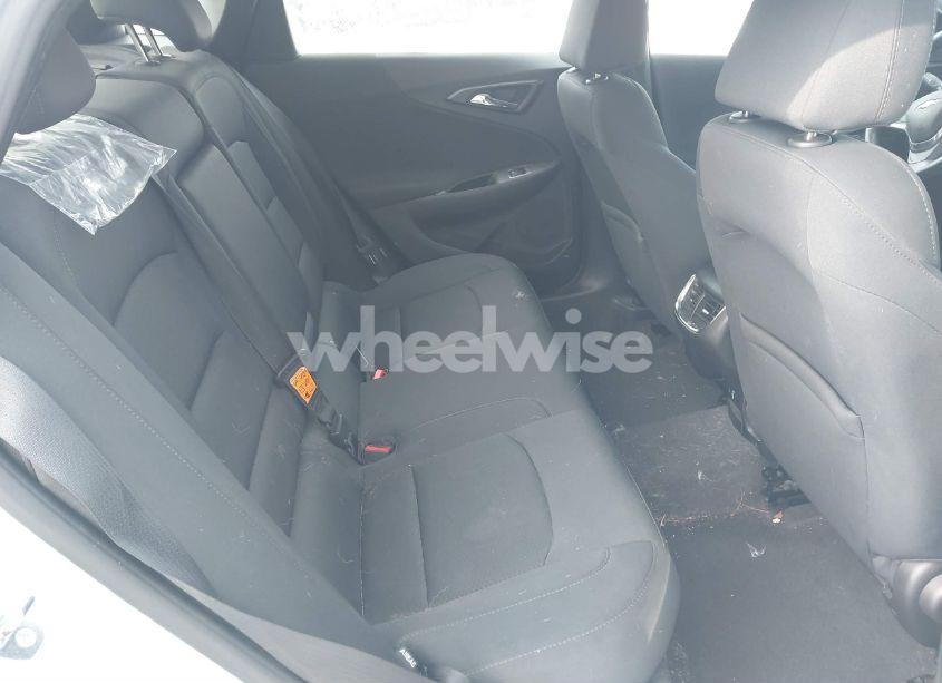 Photo 8 of 2016 Chevrolet Malibu 2LT (VIN 1G1ZF5SX6GF343926)