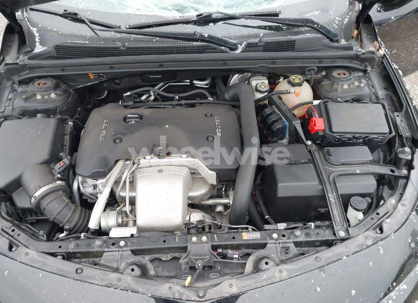 Photo 10 of 2016 Chevrolet Malibu 2LT (VIN 1G1ZF5SX6GF350214)