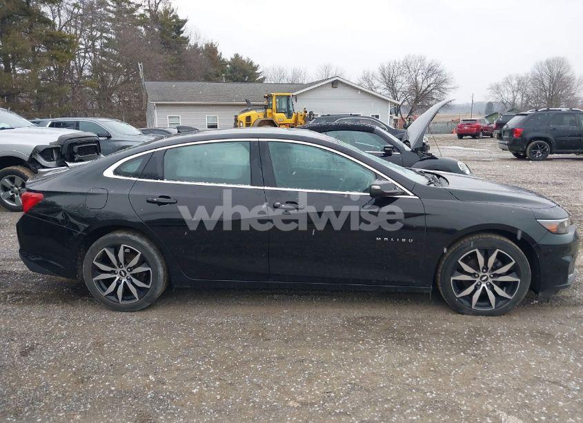 Photo 13 of 2016 Chevrolet Malibu 2LT (VIN 1G1ZF5SX6GF350214)