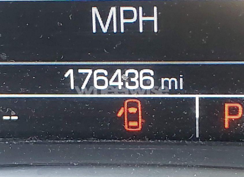 Photo 16 of 2016 Chevrolet Malibu 2LT (VIN 1G1ZF5SX8GF180549)