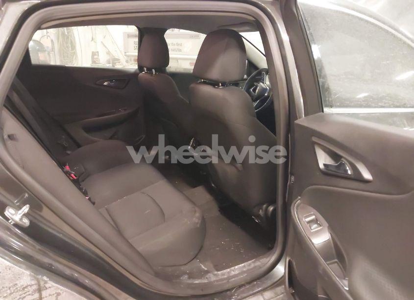 Photo 8 of 2016 Chevrolet Malibu 2LT (VIN 1G1ZF5SX8GF198436)