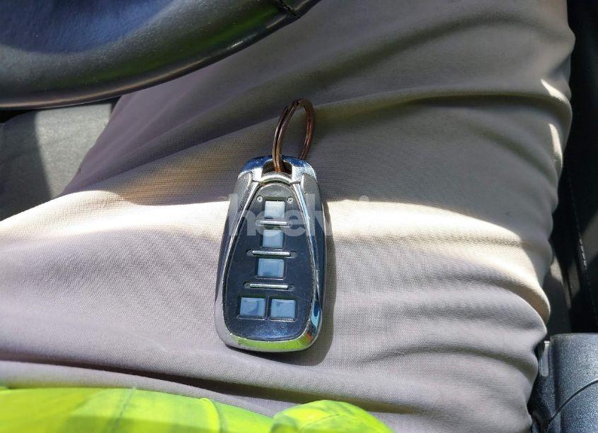 Photo 11 of 2016 Chevrolet Malibu 2LT (VIN 1G1ZF5SXXGF181928)