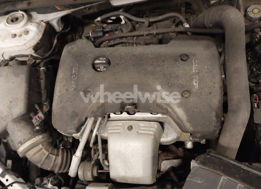 Photo 10 of 2016 Chevrolet Malibu 2LT (VIN 1G1ZF5SXXGF257454)