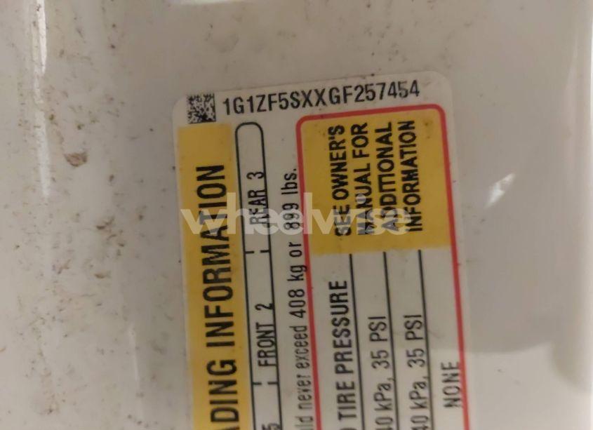 Photo 9 of 2016 Chevrolet Malibu 2LT (VIN 1G1ZF5SXXGF257454)