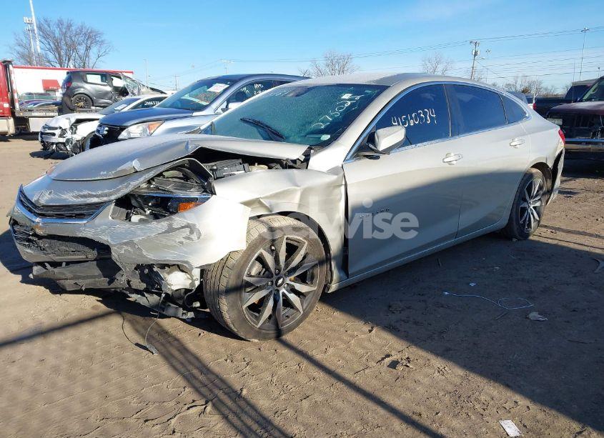 Photo 2 of 2016 Chevrolet Malibu 2LT (VIN 1G1ZF5SXXGF276022)