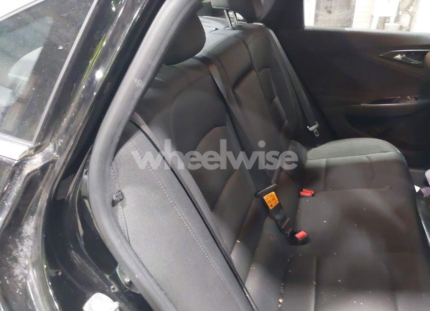 Photo 8 of 2016 Chevrolet Malibu 2LT (VIN 1G1ZF5SXXGF346778)