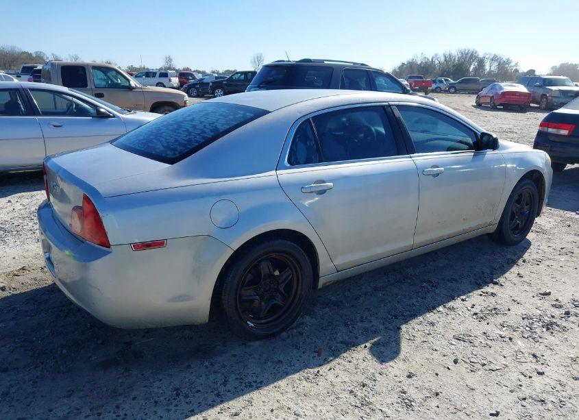 Photo 4 of 2009 Chevrolet Malibu LS (VIN 1G1ZG57B094109418)
