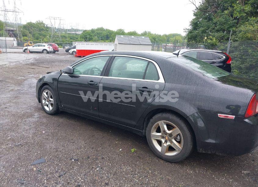 Photo 3 of 2009 Chevrolet Malibu LS (VIN 1G1ZG57B094134545)