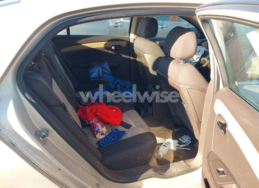 Photo 8 of 2009 Chevrolet Malibu LS (VIN 1G1ZG57B09F128880)