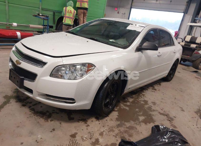 Photo 2 of 2009 Chevrolet Malibu LS (VIN 1G1ZG57B09F214822)