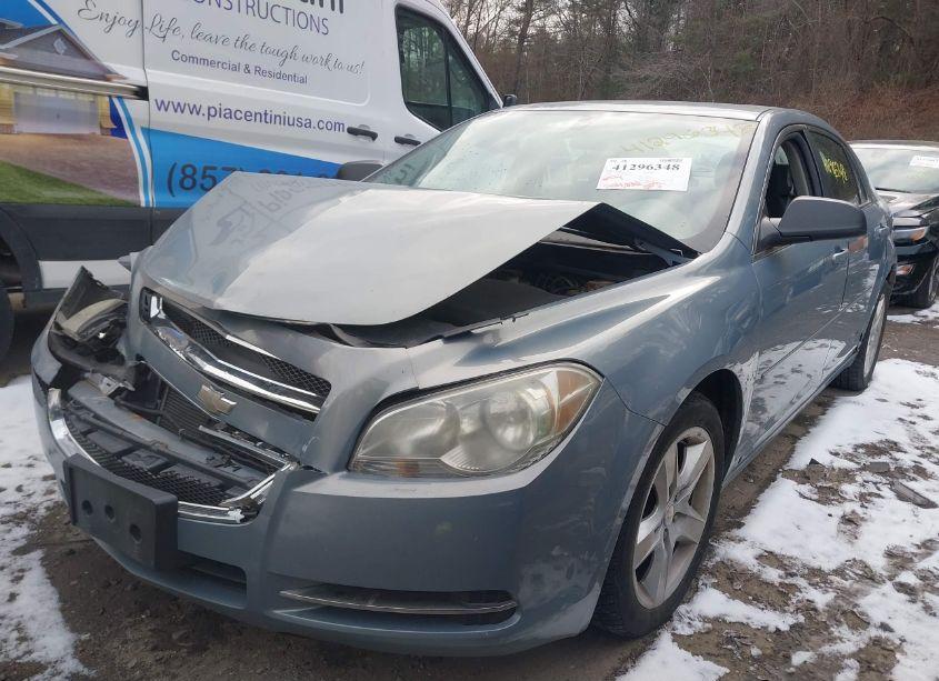 Photo 2 of 2009 Chevrolet Malibu LS (VIN 1G1ZG57B194231950)