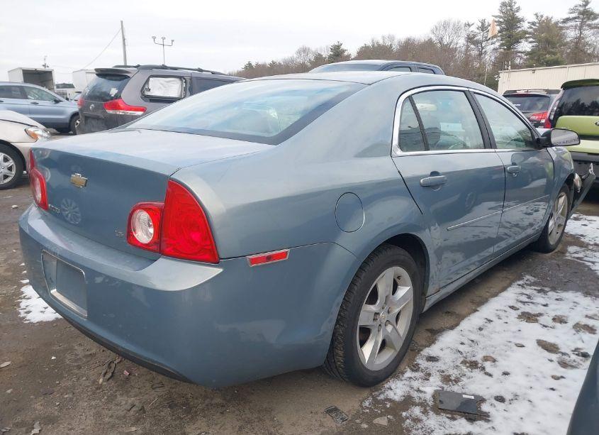 Photo 4 of 2009 Chevrolet Malibu LS (VIN 1G1ZG57B194231950)