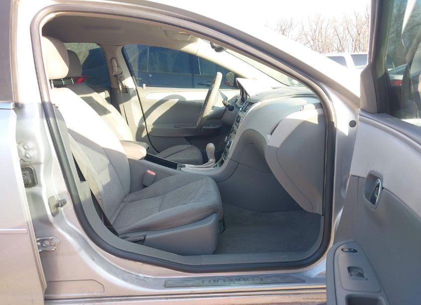 Photo 5 of 2009 Chevrolet Malibu LS (VIN 1G1ZG57B19F158907)