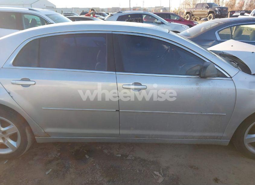 Photo 13 of 2009 Chevrolet Malibu LS (VIN 1G1ZG57B29F223179)