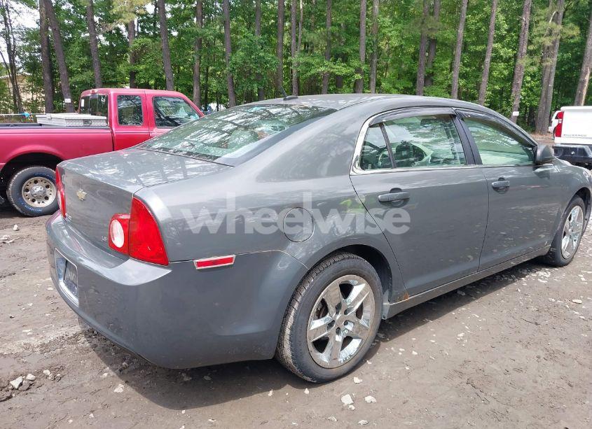 Photo 4 of 2009 Chevrolet Malibu LS (VIN 1G1ZG57B29F246896)