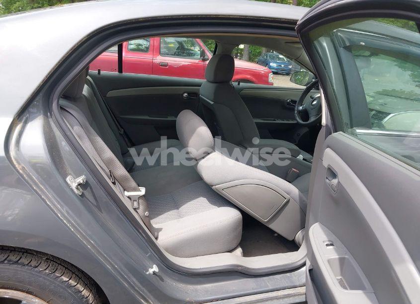 Photo 8 of 2009 Chevrolet Malibu LS (VIN 1G1ZG57B29F246896)