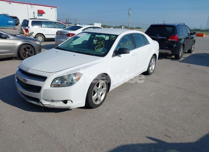 Photo 2 of 2009 Chevrolet Malibu LS (VIN 1G1ZG57B39F168127)