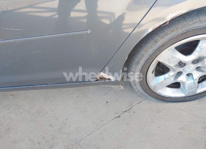 Photo 12 of 2009 Chevrolet Malibu LS (VIN 1G1ZG57B39F212191)