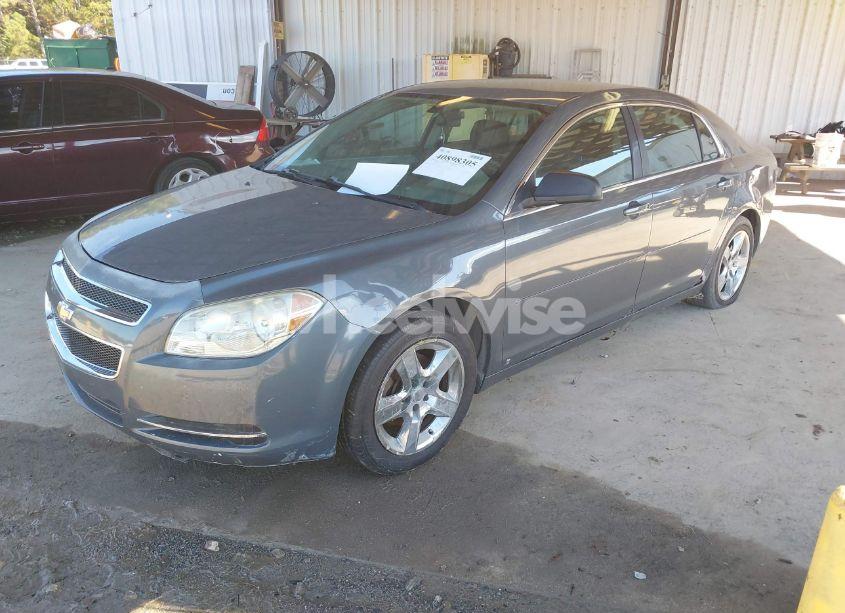 Photo 2 of 2009 Chevrolet Malibu LS (VIN 1G1ZG57B39F212191)