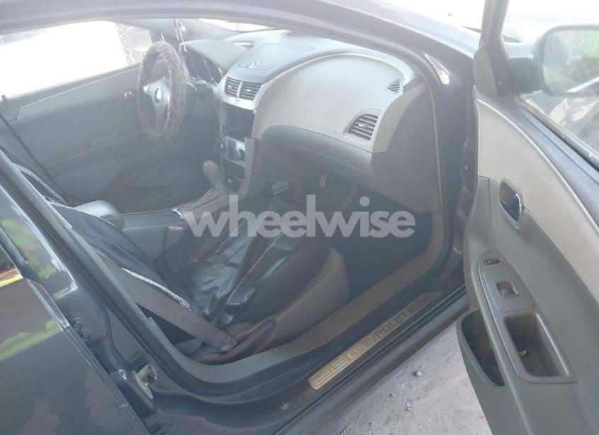 Photo 5 of 2009 Chevrolet Malibu LS (VIN 1G1ZG57B39F212191)