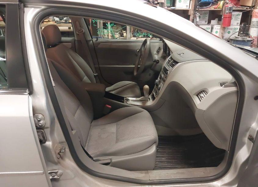 Photo 5 of 2009 Chevrolet Malibu LS (VIN 1G1ZG57B494157536)