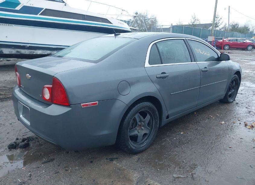 Photo 4 of 2009 Chevrolet Malibu LS (VIN 1G1ZG57B494159092)