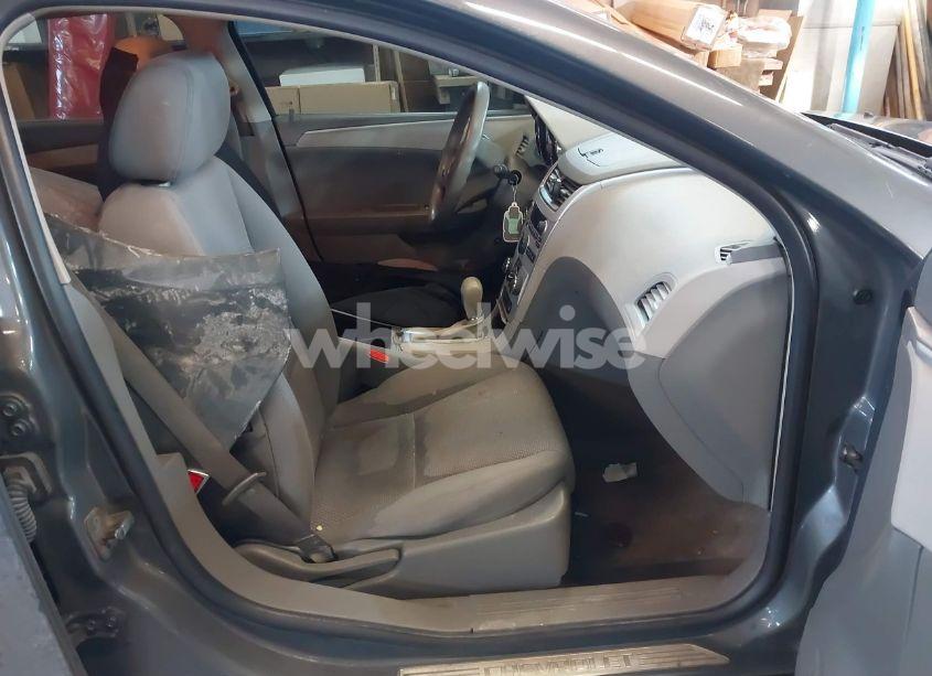 Photo 5 of 2009 Chevrolet Malibu LS (VIN 1G1ZG57B494164793)