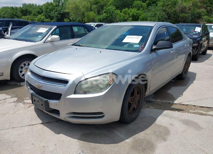 Photo 2 of 2009 Chevrolet Malibu LS (VIN 1G1ZG57B49F169285)