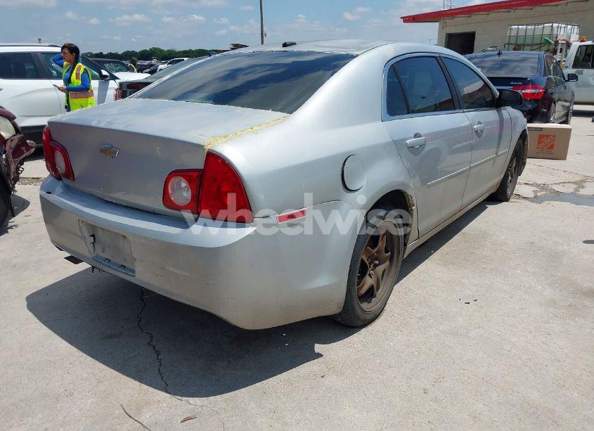 Photo 4 of 2009 Chevrolet Malibu LS (VIN 1G1ZG57B49F169285)