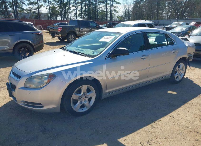 Photo 2 of 2009 Chevrolet Malibu LS (VIN 1G1ZG57B694228736)