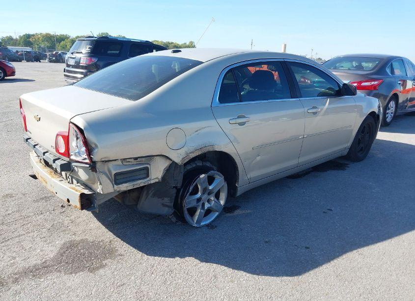 Photo 4 of 2009 Chevrolet Malibu LS (VIN 1G1ZG57B69F179672)