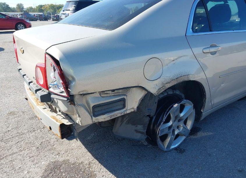 Photo 6 of 2009 Chevrolet Malibu LS (VIN 1G1ZG57B69F179672)