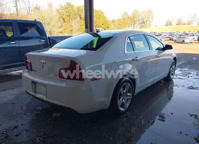 Photo 4 of 2009 Chevrolet Malibu LS (VIN 1G1ZG57BX9F162468)