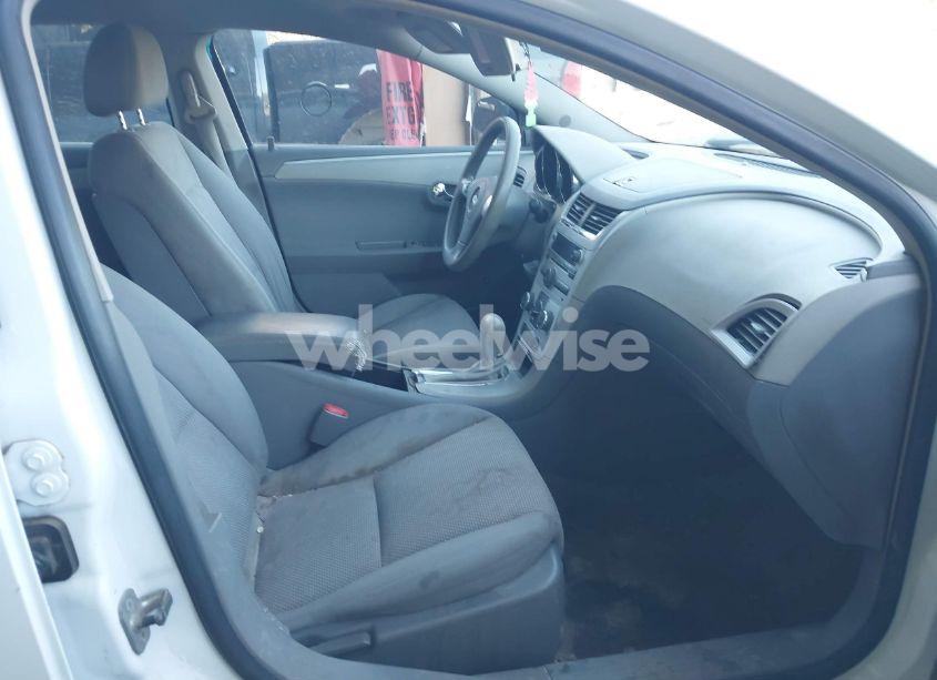 Photo 5 of 2009 Chevrolet Malibu LS (VIN 1G1ZG57BX9F162468)