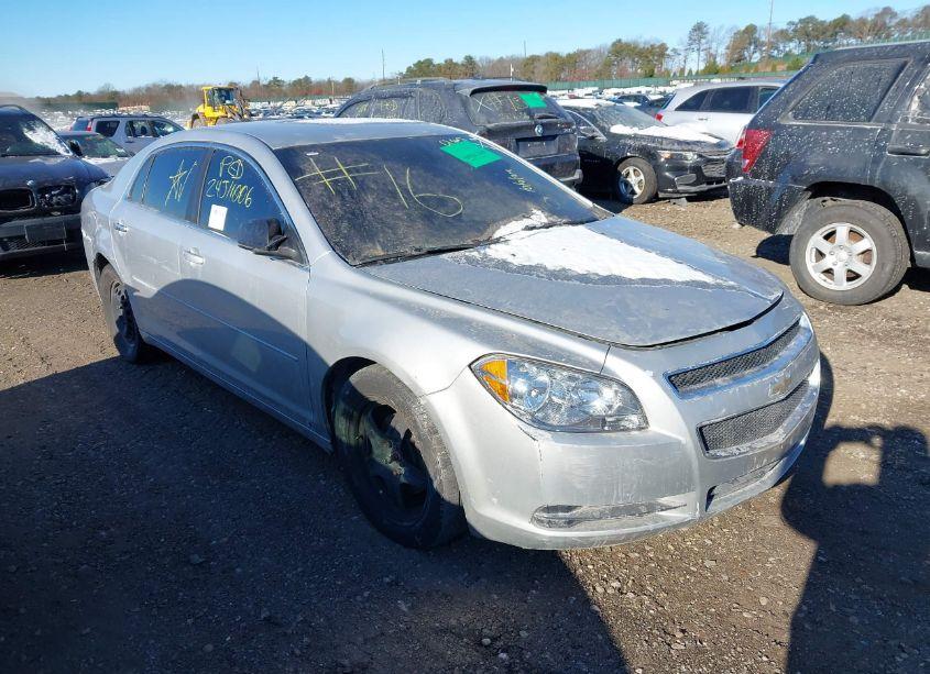 2009 Chevrolet Malibu LS (VIN 1G1ZG57BX9F252090) main photo